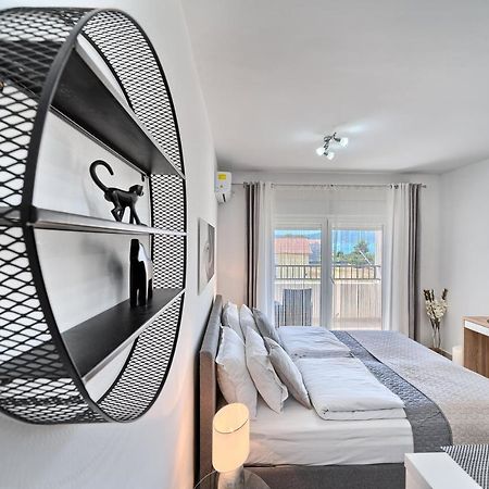 Modern Apartments With Sea View 150 Meters To Beach Kaštela Exteriör bild