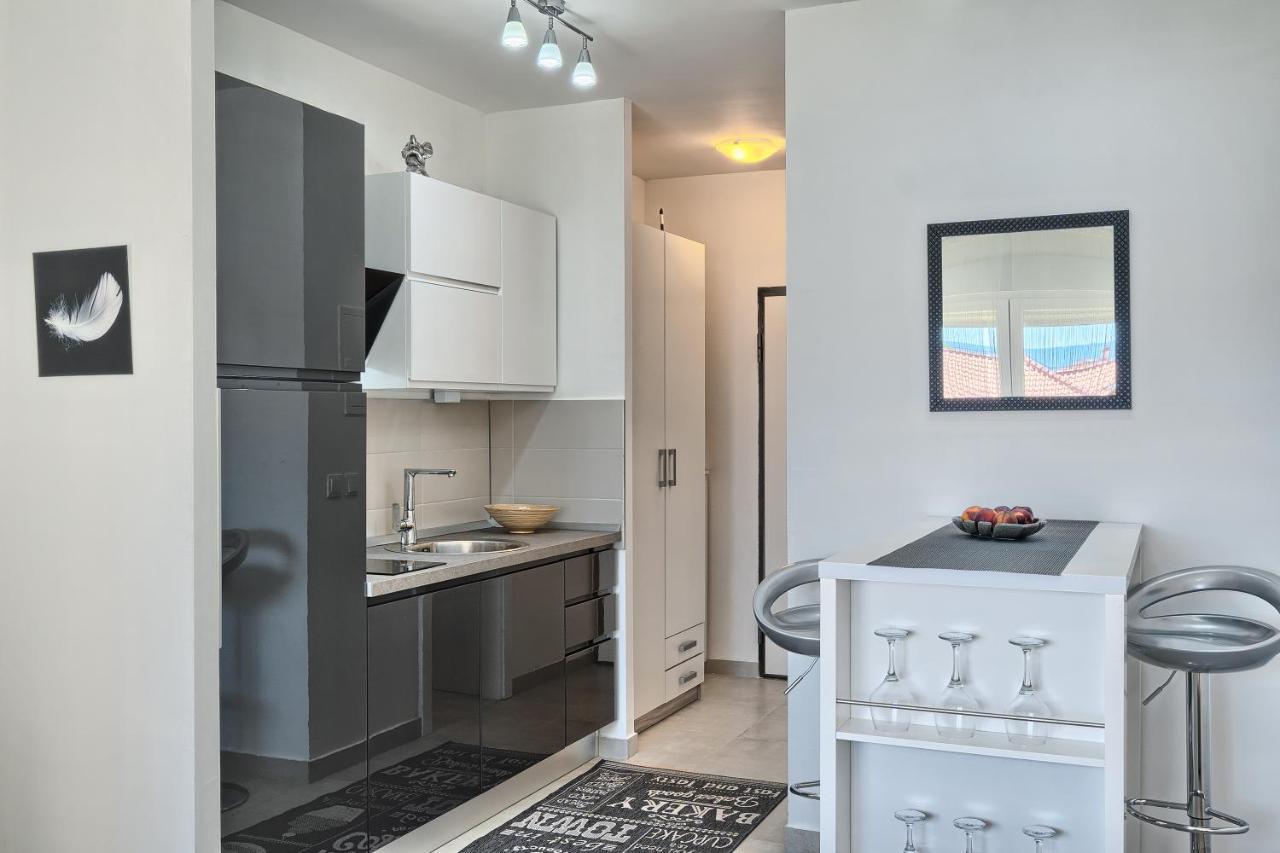 Modern Apartments With Sea View 150 Meters To Beach Kaštela Exteriör bild
